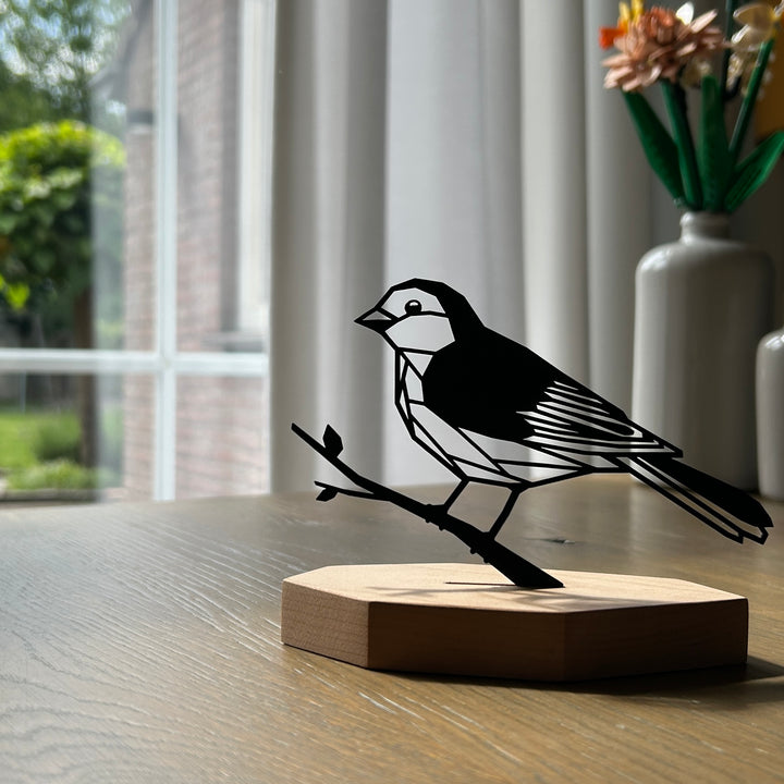 Vogel | Mus in houten standaard