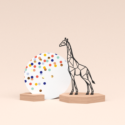 luxe cadeau wenskaarthouder met giraf illustratie en ronde wenskaart confetti feest 