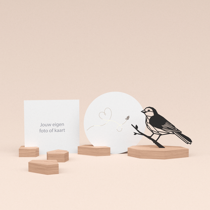 premium wenskaarthouder cadeauset met mus illustratie en luxe ronde kaart liefdevolle vlinder 