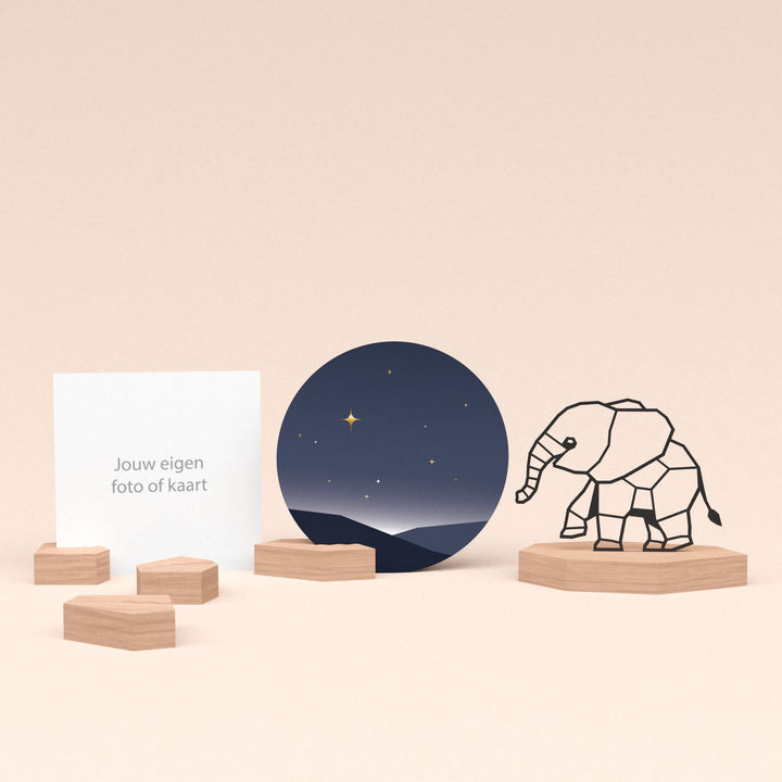 premium fotohouder cadeauset met olifant illustratie en luxe ronde wenskaart sterrenhemel