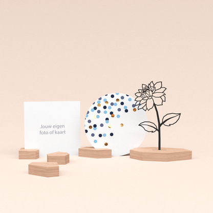 premium kaarthouder cadeauset met dahlia bloem illustratie en luxe ronde kaart confetti blauw 