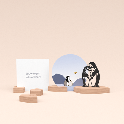 premium kaarthouder cadeauset met pinguins illustratie en luxe ronde kaart hoera een broertje of zusje