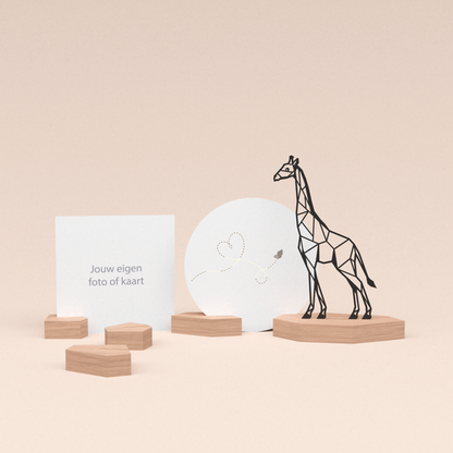 premium wenskaarthouder cadeauset met giraf illustratie en luxe ronde kaart liefdevolle vlinder 