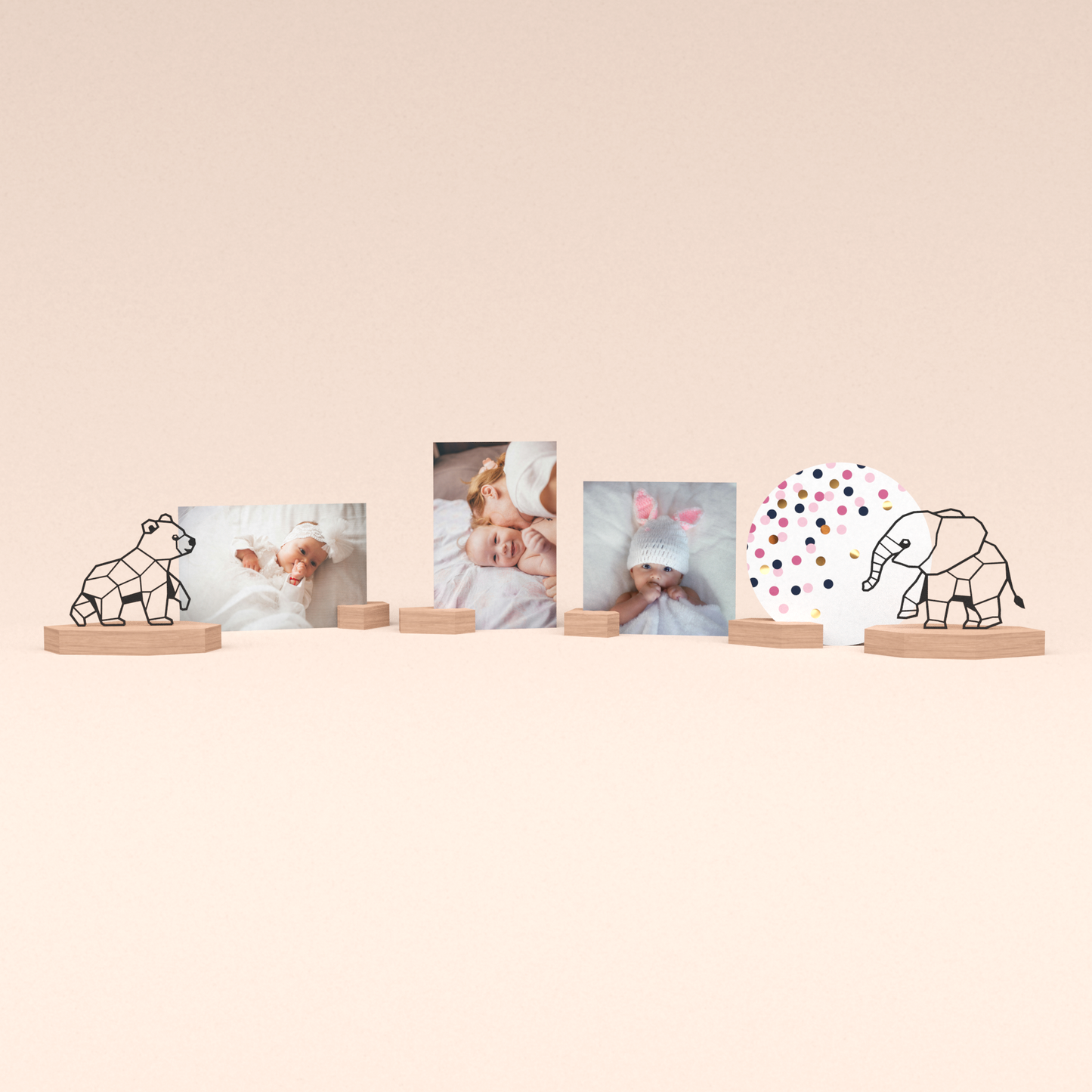 ultieme fotohouder cadeauset met beertje en olifantje en fotoblokjes voor het geboortekaartje en babyfoto's