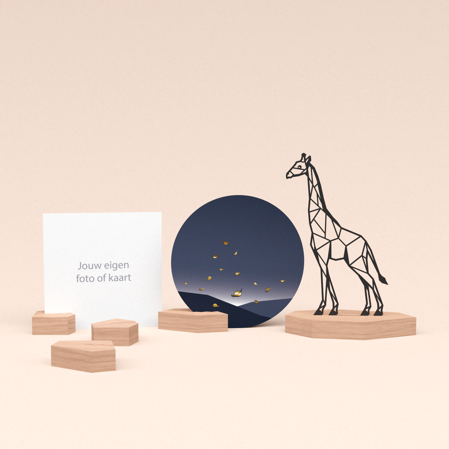 premium kaarthouder cadeauset met giraf illustratie en luxe ronde kaart vallende blaadjes 