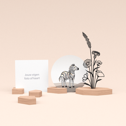 premium wenskaarthouder cadeauset met bloemenboeket illustratie en luxe ronde kaart zebra 