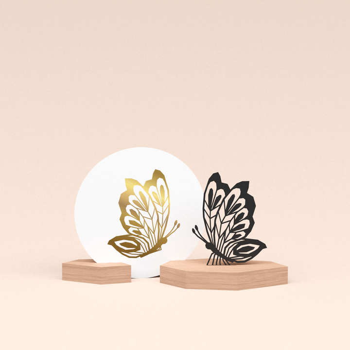 luxe cadeau wenskaarthouder met vlinder illustratie en ronde wenskaart gouden vlinder 