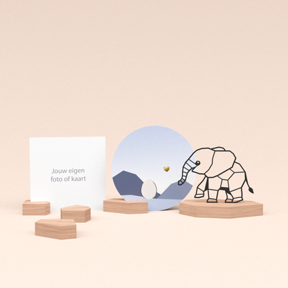 premium wenskaarthouder cadeauset met olifant illustratie en luxe ronde kaart kleintje op komst! 