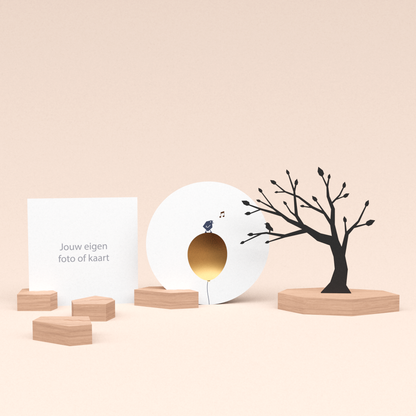 premium wenskaarthouder cadeauset met boom illustratie en luxe ronde kaart tjiep hoera! 