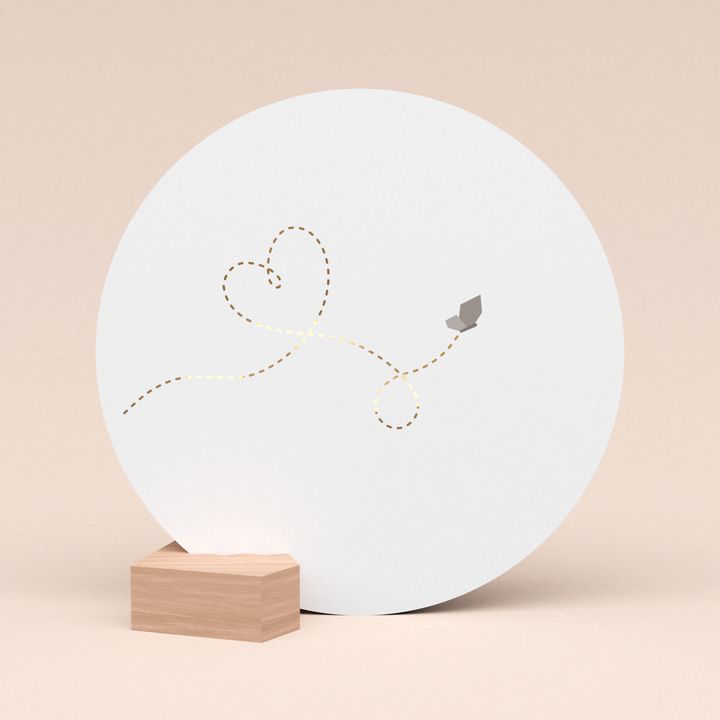 mooie ronde wenskaart liefdevolle vlinder met duurzame kaarthouder  