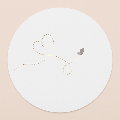 rond kaartje liefdevolle vlinder met goudfolie in luxe envelop  