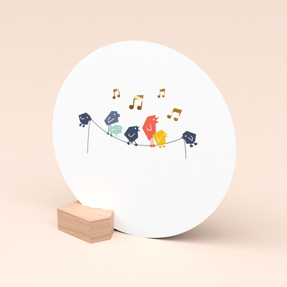 mooie ronde kaart tjieperdepiep hoera met houten kaartblokje  