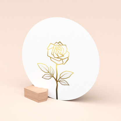 mooie ronde kaart roos wit met houten kaartblokje  