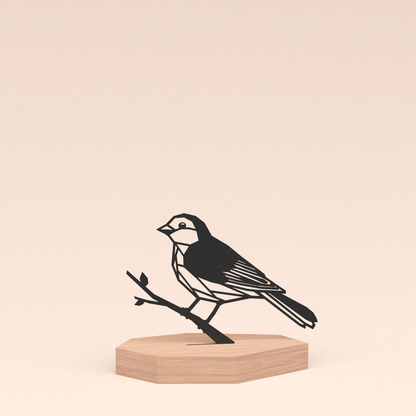 polygone design illustratie vogel | mus in kersenhouten standaard  